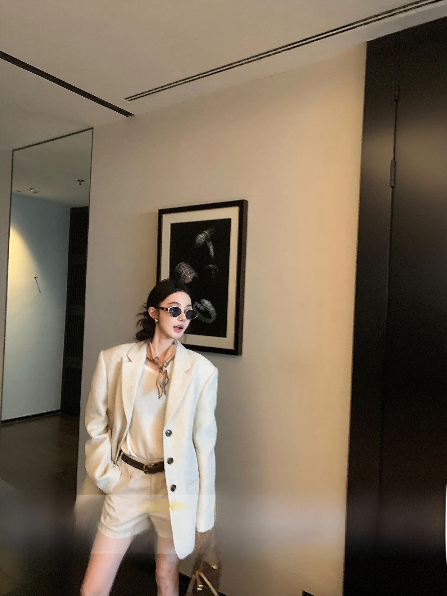

Elegant Commuter Women's Suit Trench Coat Three-Button Notch Lapel Tailored Shape Breathable Diagonal TR Polyester Fiber