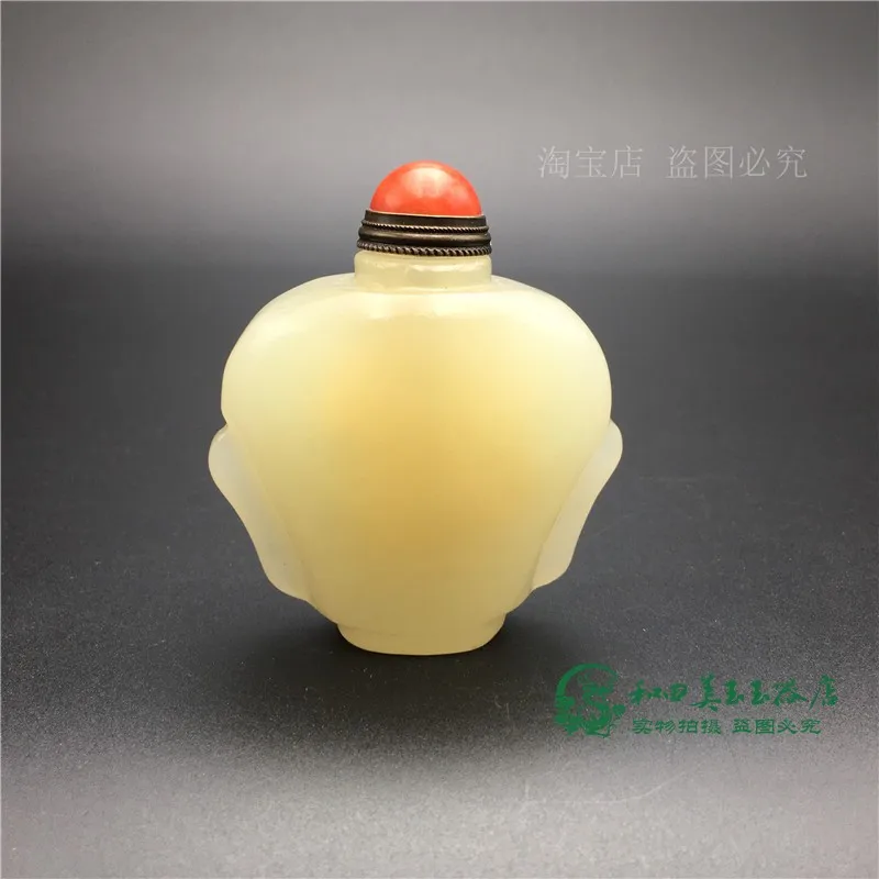 

Antique Natural Jade Carved Jade Snuff Bottle Hand Color Art Snuff Bottle Creative Gift