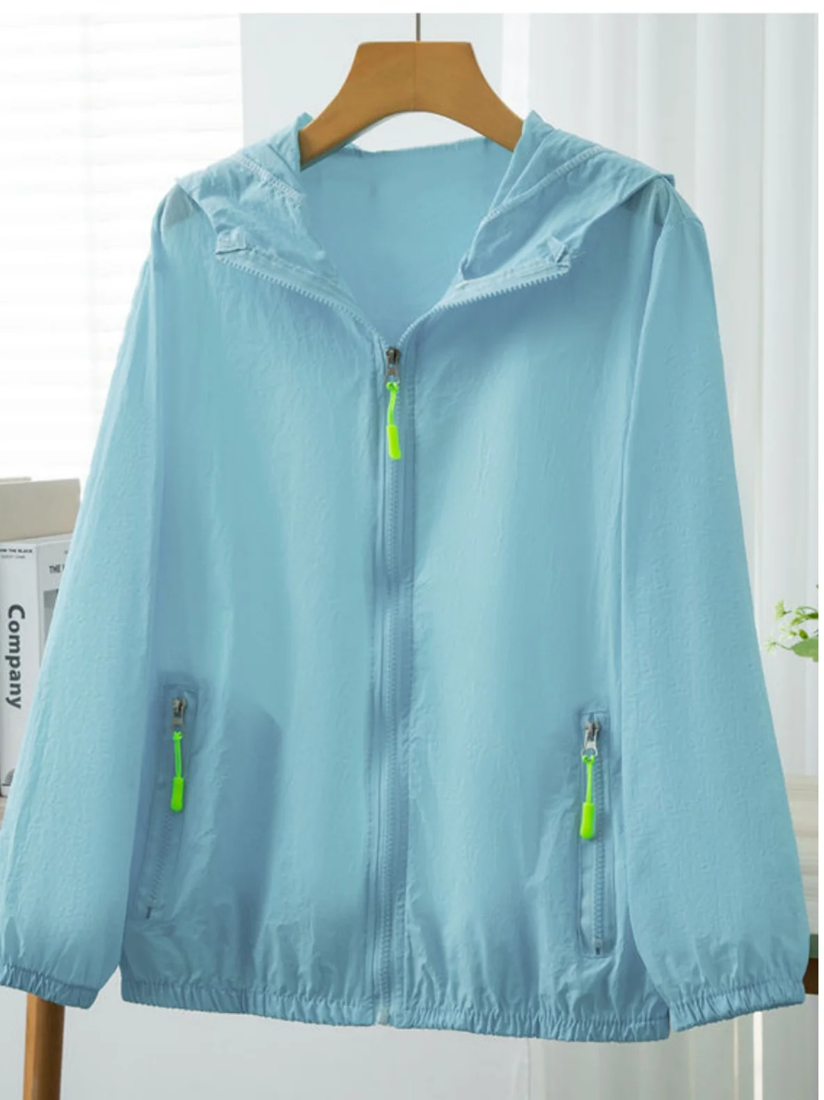 Lightweight Breathable Summer 2025 Women's Loose plus Size Cycling Outdoor Sun Protection Shirt Korean Style Commute Fashion