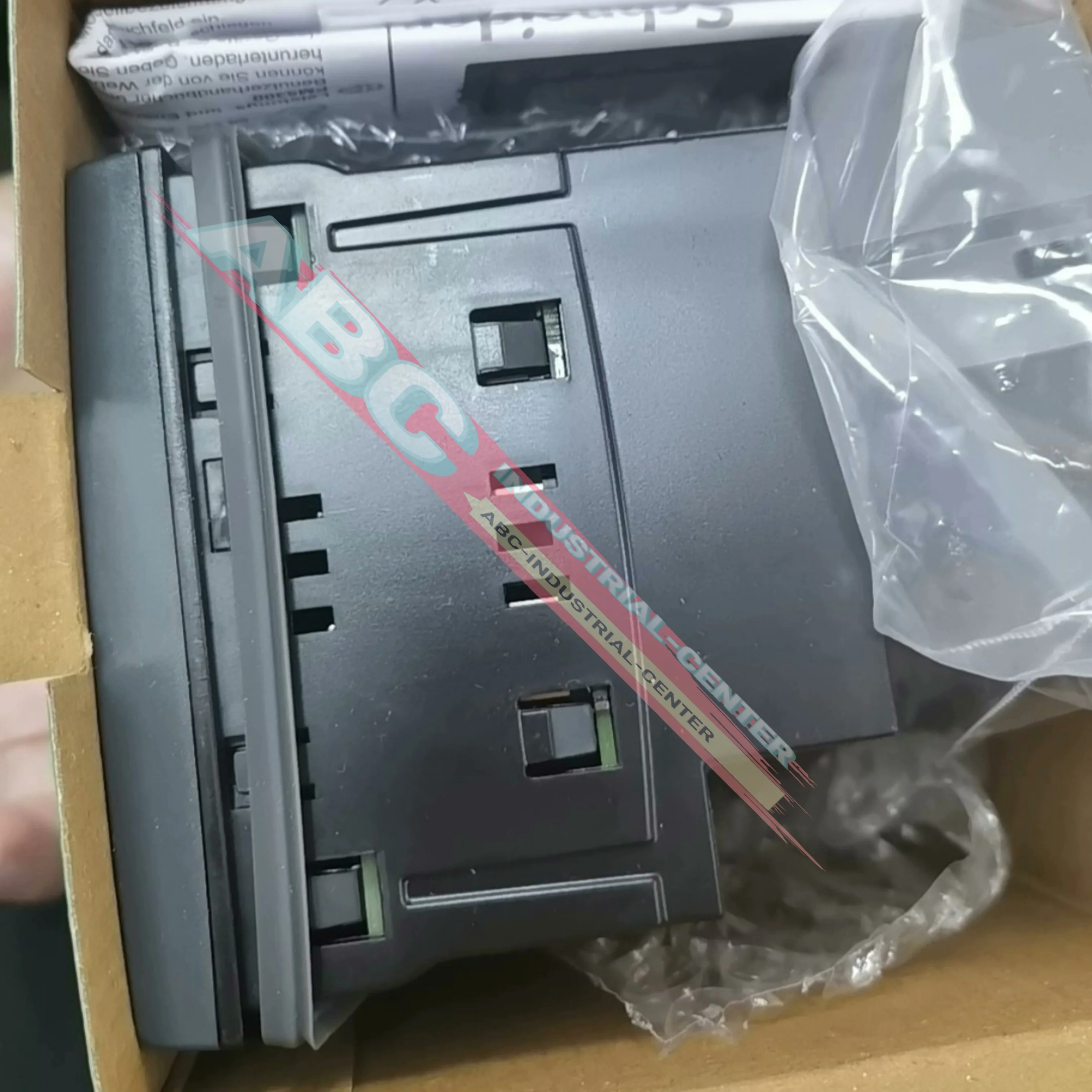 

METSEPM5320 PM5320 METSEPM5330 PM5330 100% НОВЫЙ счетчик мощности для мониторинга электрической энергии