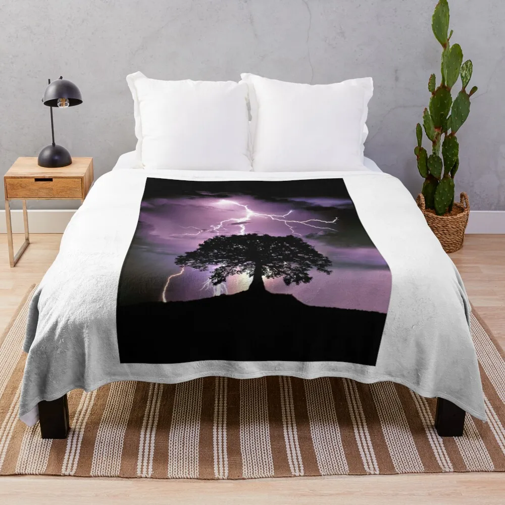 Lightning Hitting a Tree (E145/0495) Throw Blanket Bed linens Decorative Sofa Blankets