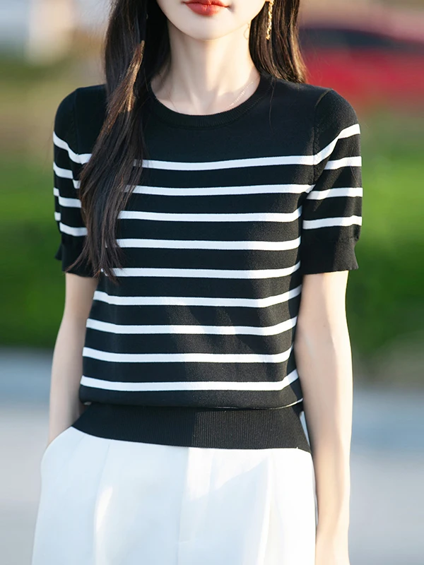 

Black White Striped round Neck Ice Silk Short Sleeve Knitted Sweater Women's Spring Summer New Loose Versatile Thin Commute Top