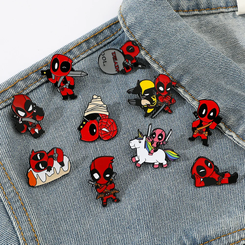 Wolverine Deadpool Anime Figurine Various Postures Q Version Deadpool Brooch Model Action Figure Peripheral Birthday Gift Toys