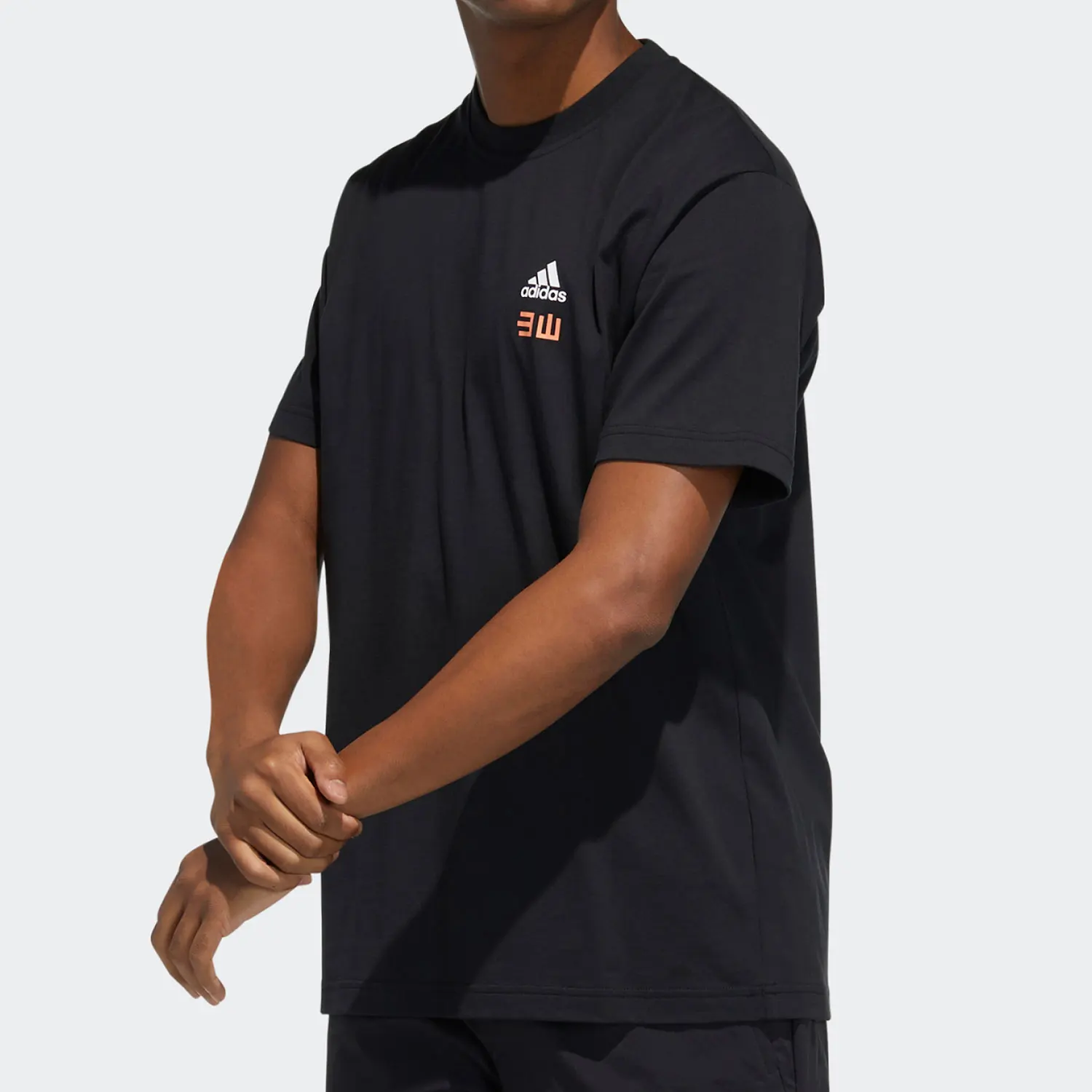 

Adidas Genuine Current Season Новая спортивная футболка для мужчин и женщин GN7336