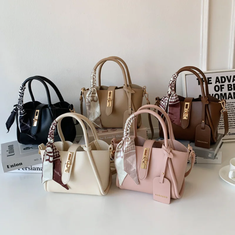 Women Handbags Daily New Fashion Versatile Handbags Crossbody Bags Korean Casual Niche Trend Versatile Bucket Bags