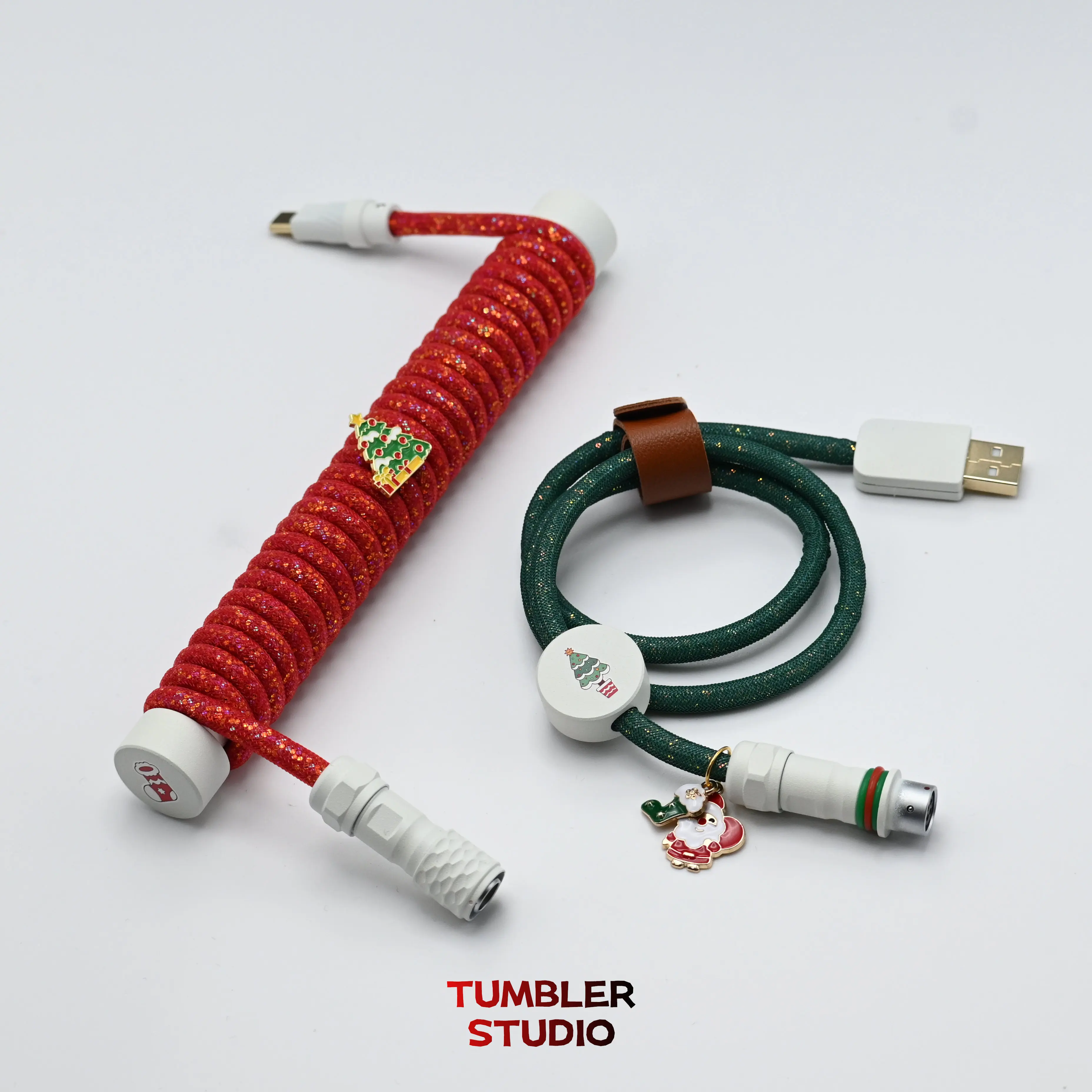 

Tumbler Studio 8K Aviator Cable Christmas Theme Mechanical Keyboard Cable 1.5m Straight USB-TYPEC Spring Wire PC Accessories