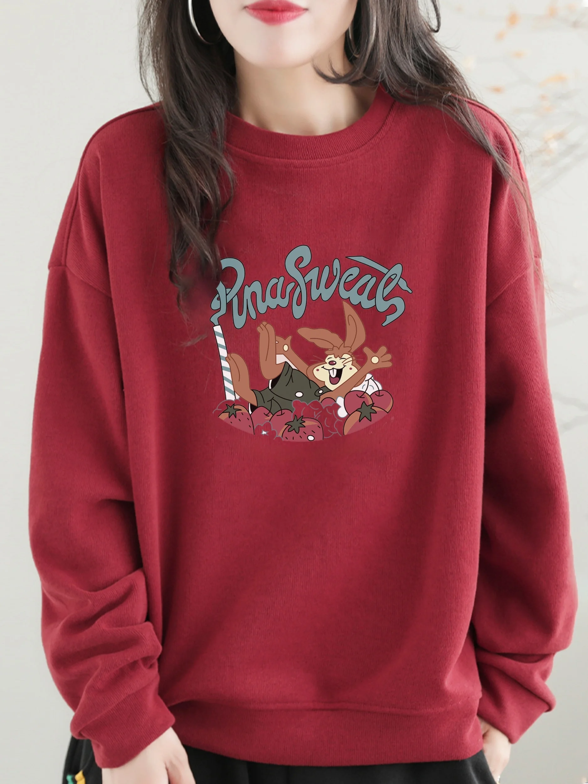 

New Year Rabbit Cartoon Print Sweatshirt Women's Base Layer Loose Fit Slimming Large Size Fashionable Age-Defying Organic Cotton