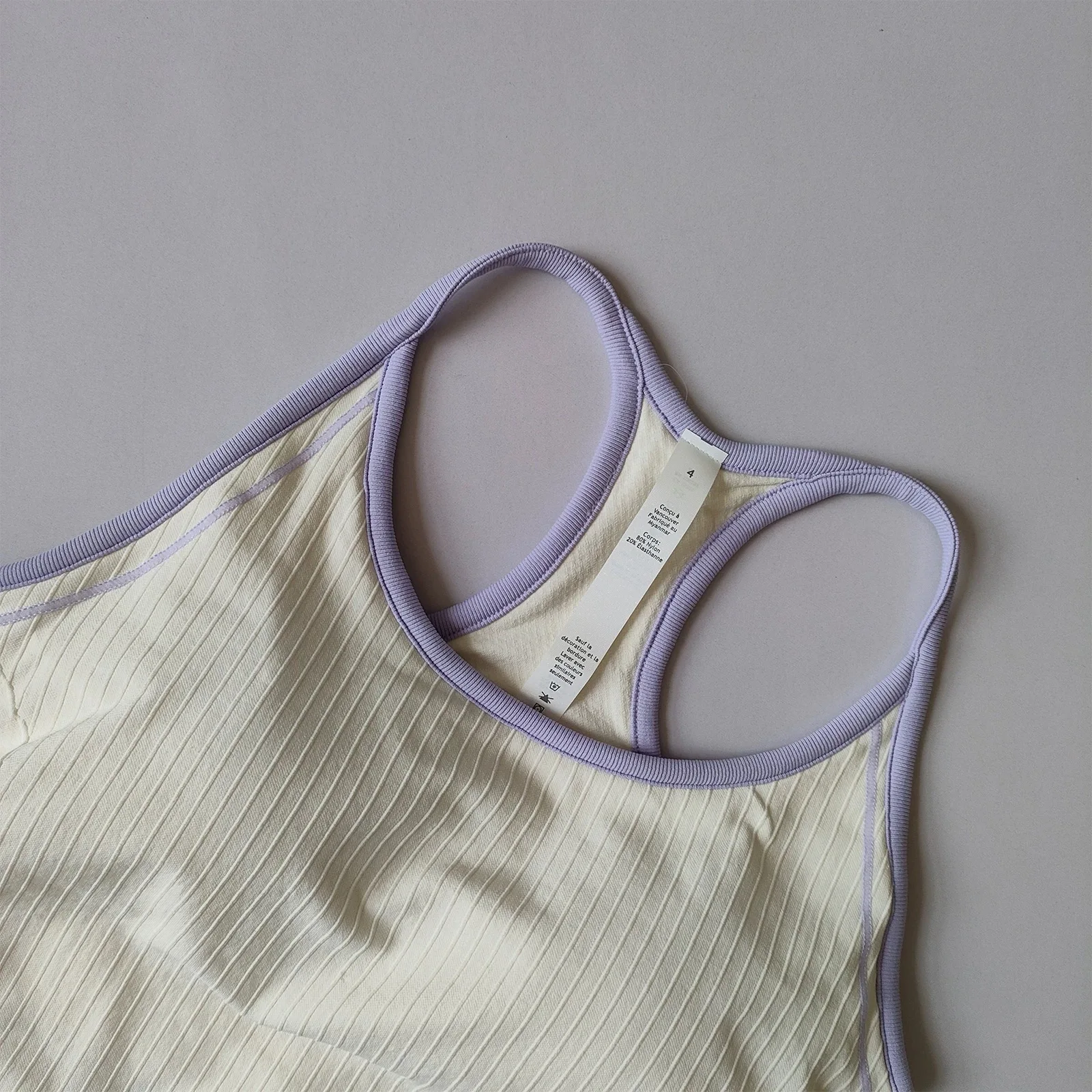 Damen Color-Block-Träger-Sporttop, Taillenformendes Yoga-Pilates-Fitness-BH mit eingebauten Polstern – Detail 12