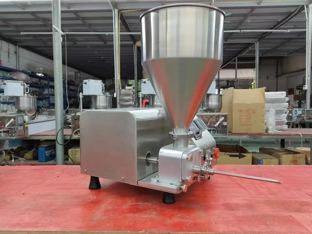 China Manual Bread Biscuit Donut Cream Filling Injector Injecting Machine Cream Jar Filling Machine