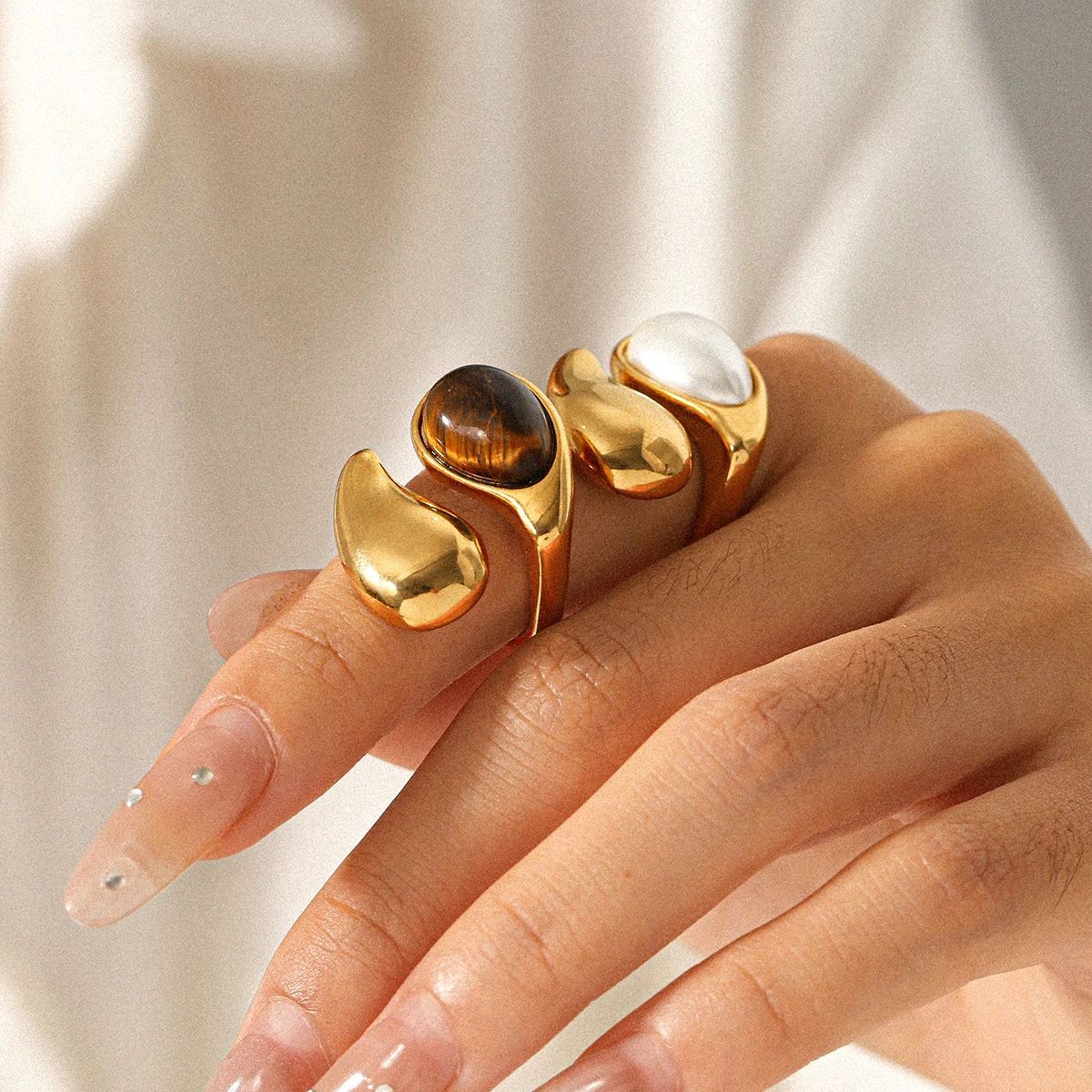 

Huang Chao Popular Stainless Steel Ring Retro Brown Turquoise Asymmetrical Opening Ring Fashionable Jewelry New Holiday Gift