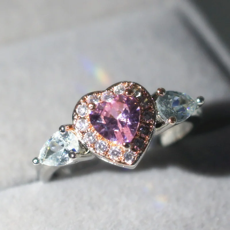Pink Heart-Shaped Imitation Diamond Claw-Set Rose Engagement Ring for Ladies Beautiful And Charming Jewelry