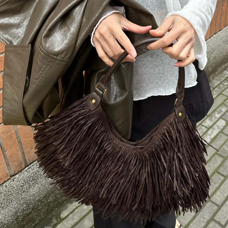 

Brand Luxury Tassel Woven Handbag Solid Color Dumpling Shaped Large Capacity Shoulder Bag French Elegant Retro Casual Tote Bag