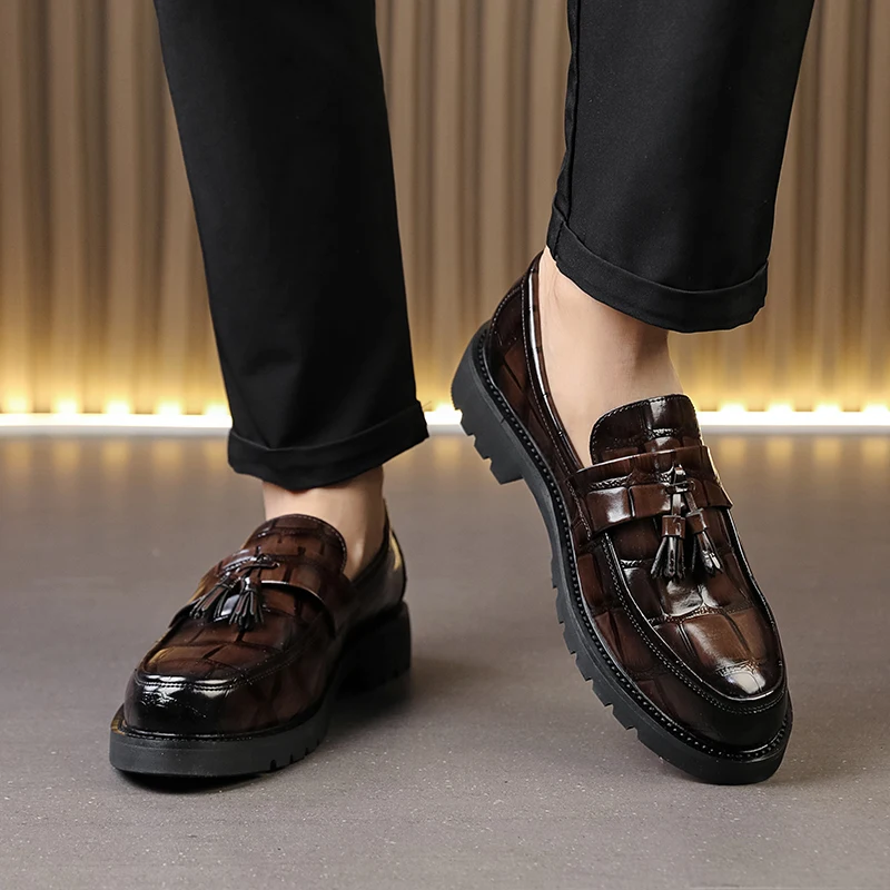 Brand Business Low Heeled Leather Casual Shoes Tassel Loafers Men's Thick Soled Shoes Man Moccasin Handmade Dress Slip on Shoes