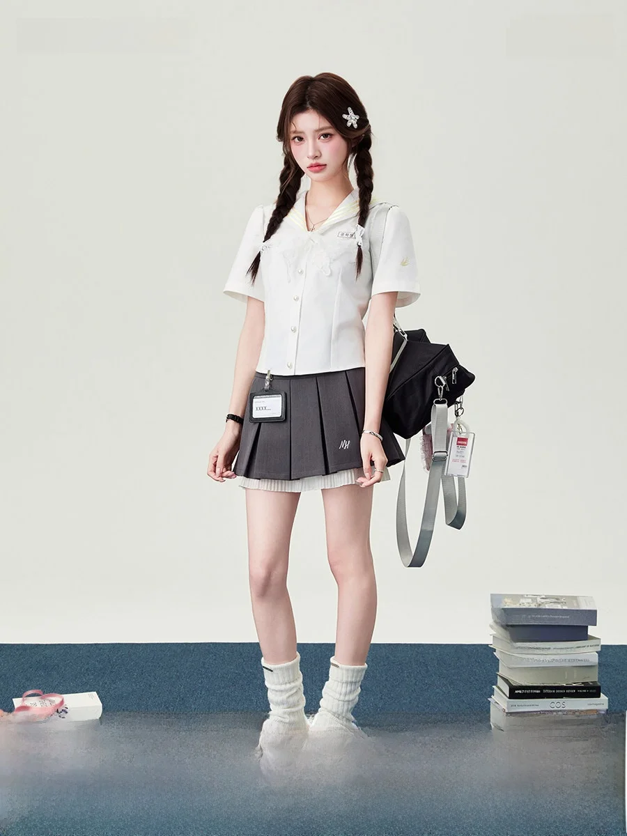 

Mrs. Flower Bell 2026 New JK orm Fre Navy Collar ort Sve irt College Sle School Supply Feeling Summer Top