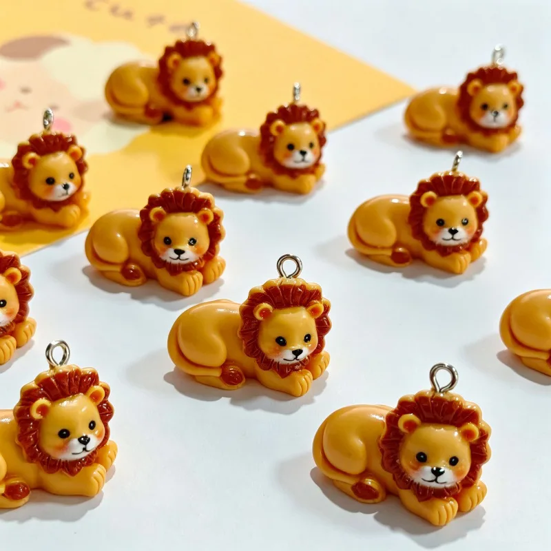 6 pièces, pendentifs en résine représentant des lions mignons, breloques d’animaux de dessin animé, accessoires pour la création de bijoux, idéaux pour les colliers, les porte-clés et les travaux manuels.