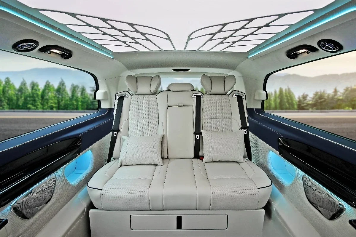 Custom High Quality Luxury Bench Car Seat Adjustable Leather Luxury Rear Electric Truck Lift Seat/bed