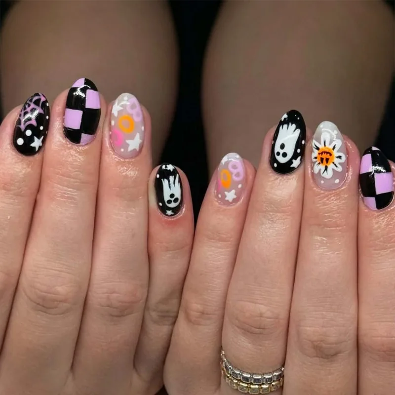 24pcs Fake Nails Cute Ghost Checkered Pattern Spider Web and Pumpkin Designs—Halloween-themed Press-On Nails Perfect for Girls