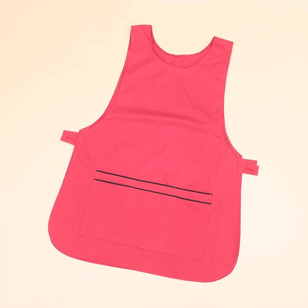 

Stylish Beauty Apron for Hairdressing Salon Waterproof with Pockets Suitable Kitchen Cooking Working Sleeveless Fashion