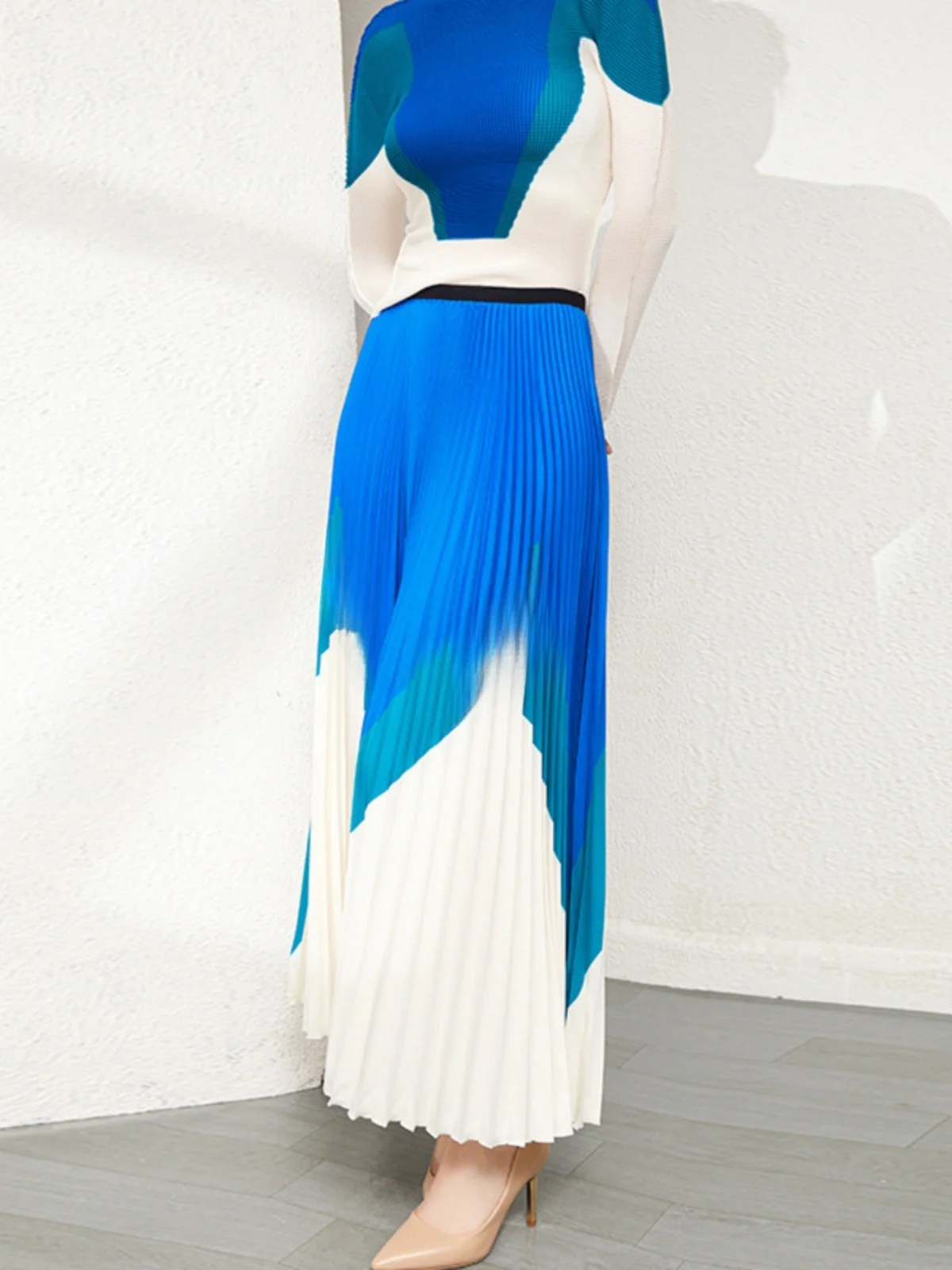 

Faionable Pleated Print Set Women's Cross-Border New Sle Long Sve Top f-length Skirt Two-piece Set Polyester Fiber