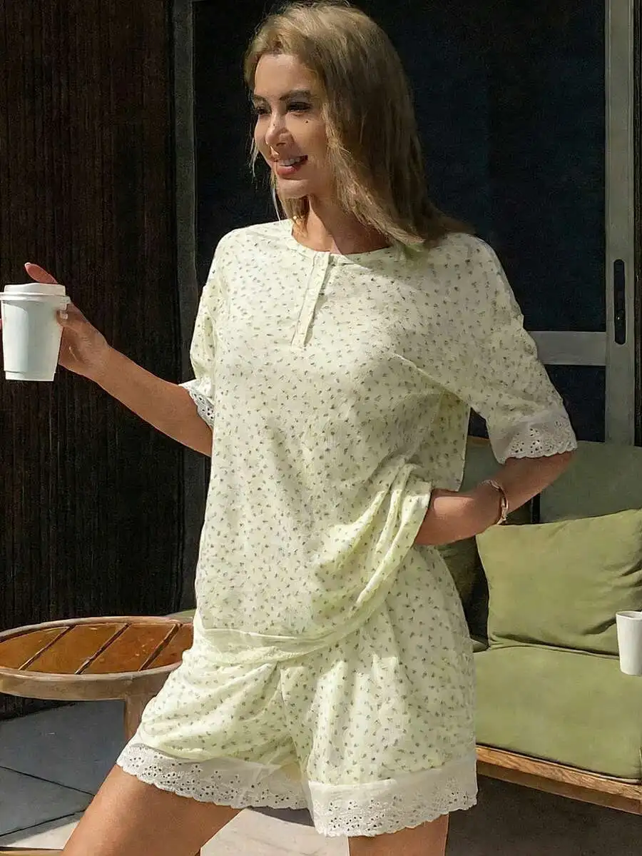 

2-Piece Lace Trim Ditsy Floral Loose Short Sleeve Pajama Set For Women Summer