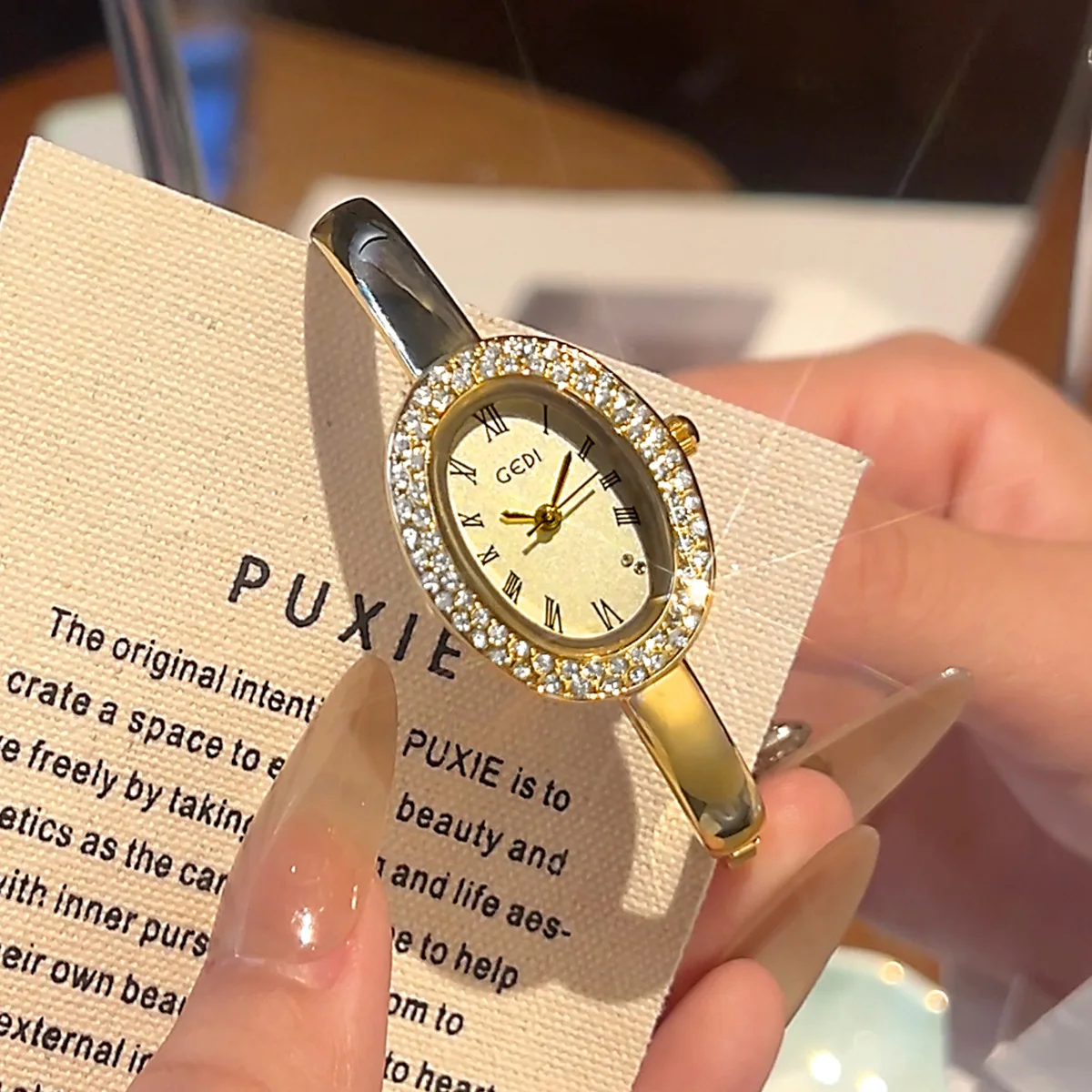 

Креативный дизайн овального браслета для женских часов, римские весы, водонепроницаемые кварцевые часы в стиле ретро со стразами Reloj