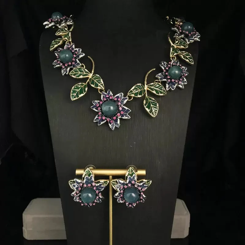

Vintage Copper Plating Golden Enamel Colored Glaze Flowers Leaves Necklace Earrings Woman Jewelry Sets Fashion Accessories New