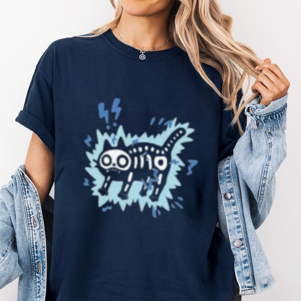 T-shirt streetwear con grafica Lightning Cat, top casual in puro cotone alla moda da donna con stampa tagliente, ideale per abiti fantastici e divertenti