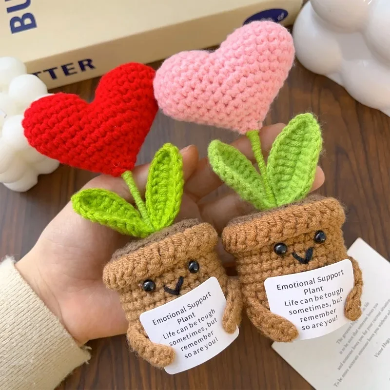 Boneka rajut buatan tangan bunga hati imut, boneka rajut Kawaii energi positif, miniatur ruangan rumah, hadiah dekorasi meja