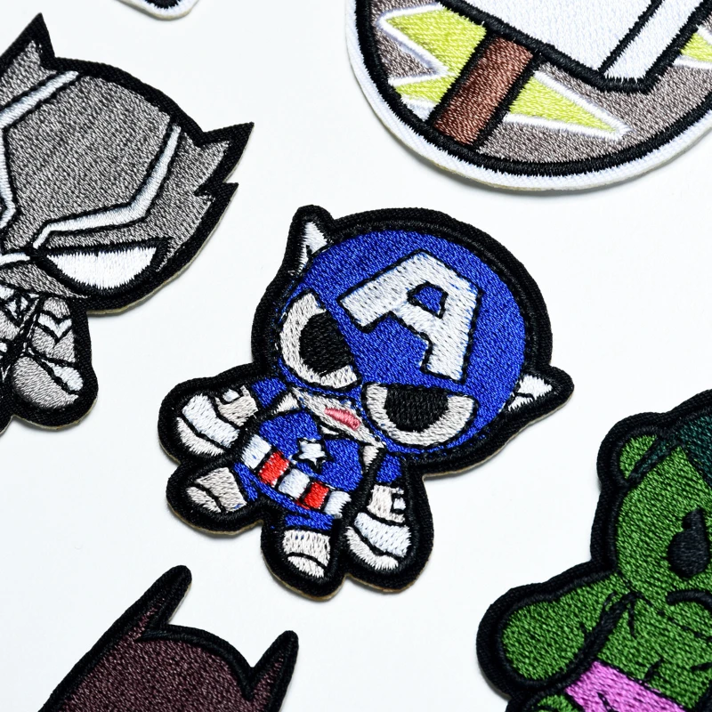 MINISO الشتاء مارفل سبايدرمان المنتقمون خارقة شارة مطرّزة شارات الحديد على التصحيح DIY بها بنفسك الملابس هدايا حفلات Xmsa ﻿