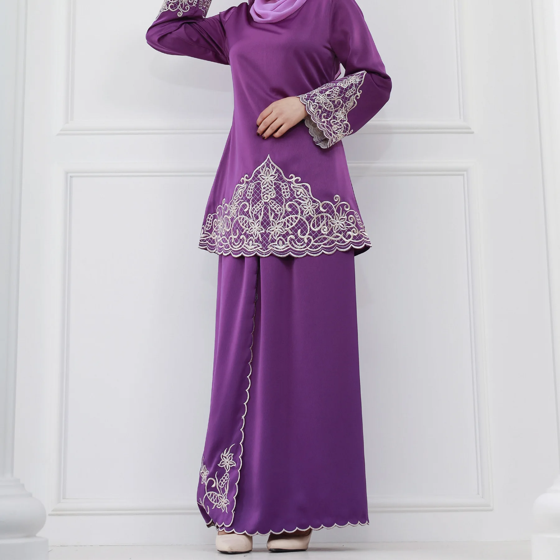 طقم من قطعتين للنساء المسلمات: - مراجعة Embroidery Baju وسعره