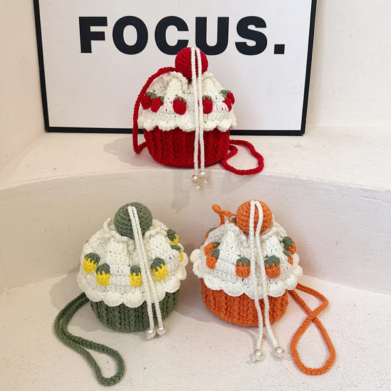 

Woolen Hook Weaving Bag Sweet Strawberry Cake Bag Handmade Woolen Single Shoulder Crossbody Bag Strawberry Bucket Bag