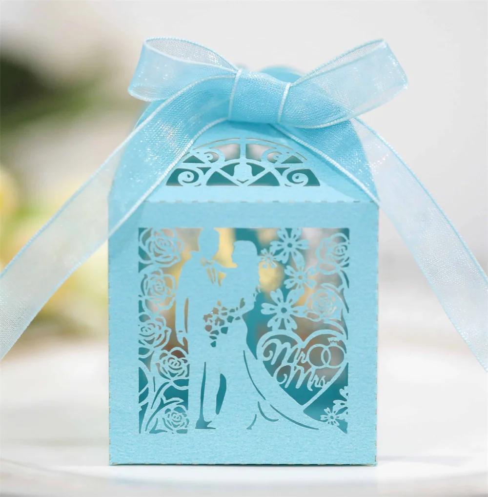 50Pcs/Lot Lase Cut Bride Groom Wedding Sweets Candy Box Guests Gift Boxes Paper Packaging Baby Shower Chocolate Cookie Box