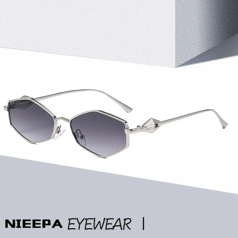 

Small Frame Diamond Metal Sunglasses for Women Men Fashion Outdoors Travel Vacation Personality UV400 Sun Glasses Shades