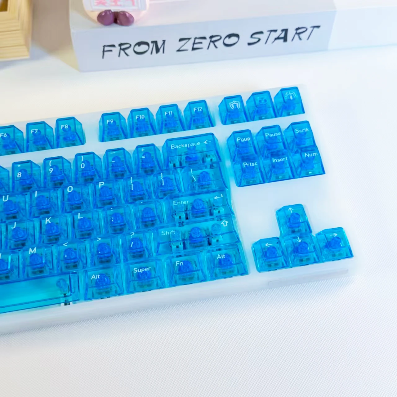 119 Klawiszy Niebieskie Kryształowe Keycapy z Nadrukiem UV Przezroczyste Keycapy PC Profil Cherry do Przełączników Cherry MX Klawiatura Mechaniczna