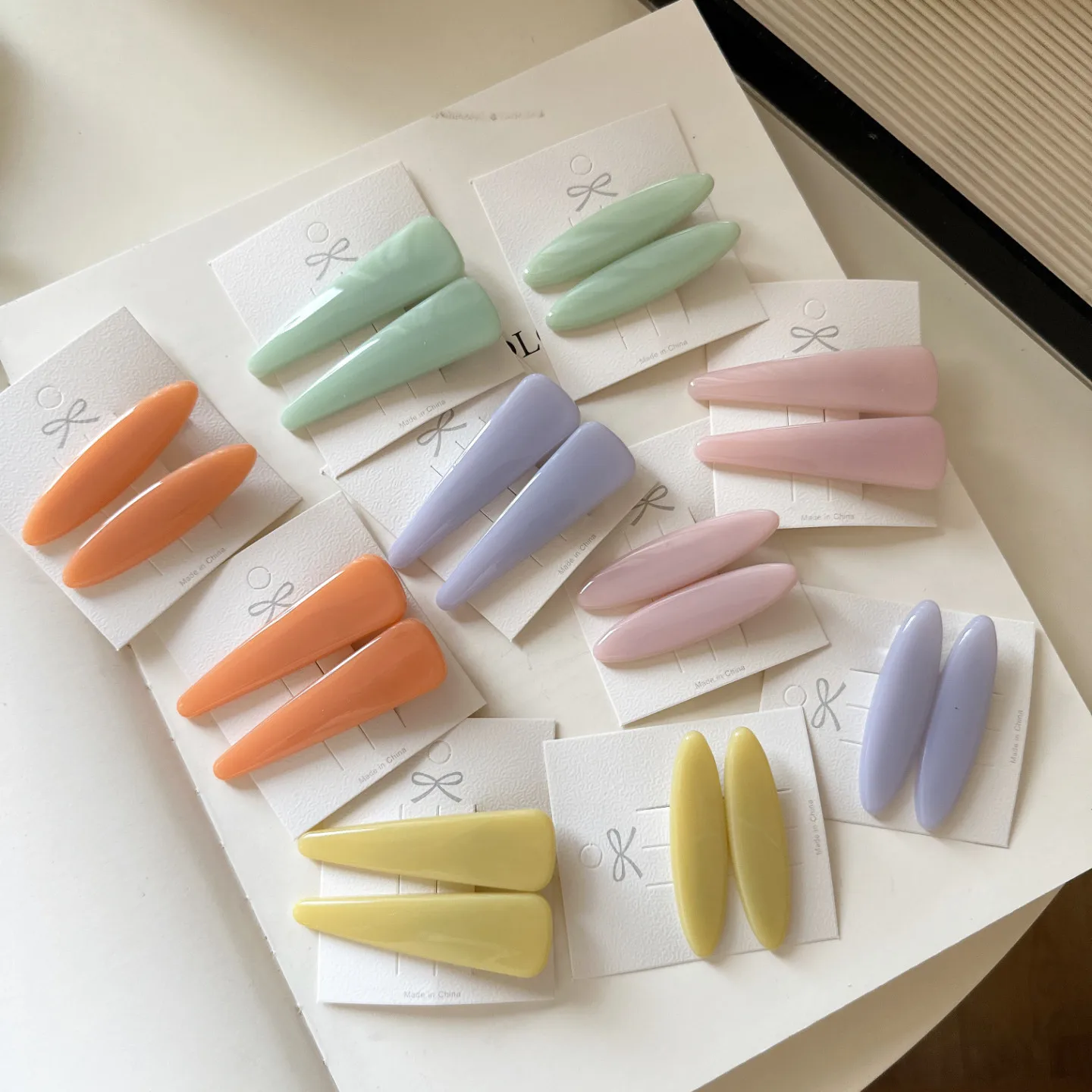 Translucent Duck Bill Barrettes Jelly Colorful for Women Side Bang Broken Hair Non Slip Lightweight Resin Clip  Styling Tools