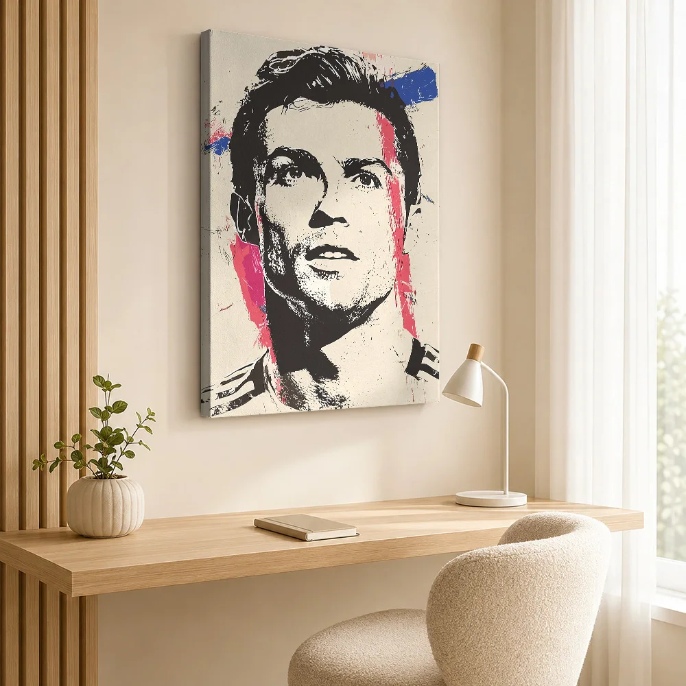Cristiano Ronaldo Portrait - Grunge Style Canvas Poster Customized Photo Sports Portrait Wall Paintings Decoration for Bedroom