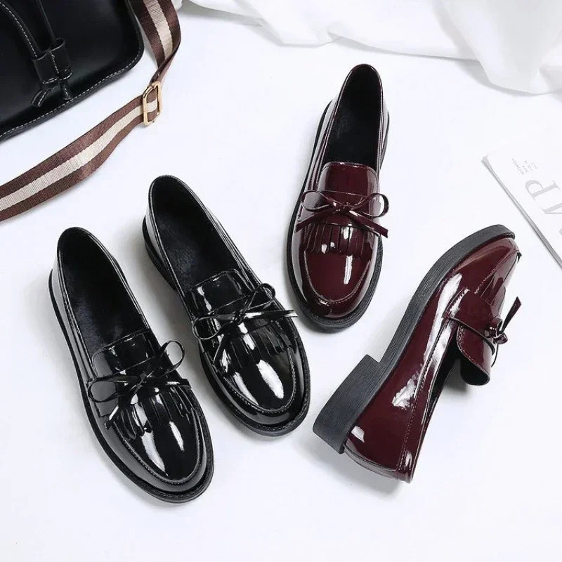 Womens Shoes Patent Leather Women Loafers British Tassel Casual Female Flat Shoes Bowknot Small Leather Shoe Comfortable Zapatos