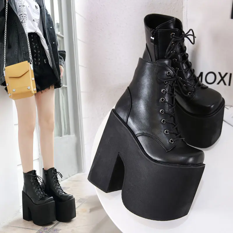 

Large size shoes 2020 fashion new hate sky high 17 cm stage DJ performance women same nightclub coarse heel boots 43