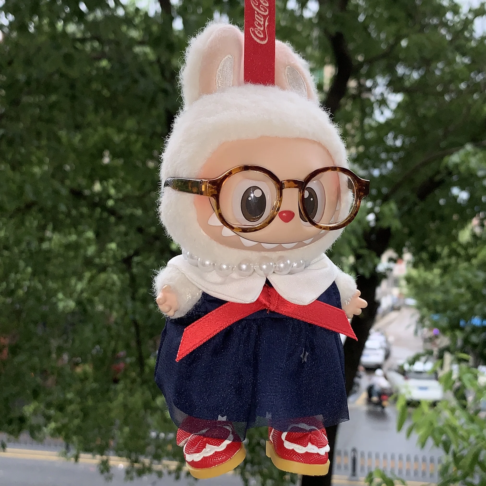 

Новая кукольная одежда ручной работы в студенческом стиле, подходит для лабубу 15-17 см. Они можно использовать в качестве подарков.