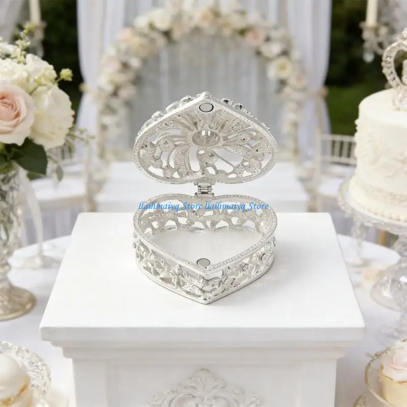 573B Decorative Heart Container Designed For Safeguarding Jewelry
