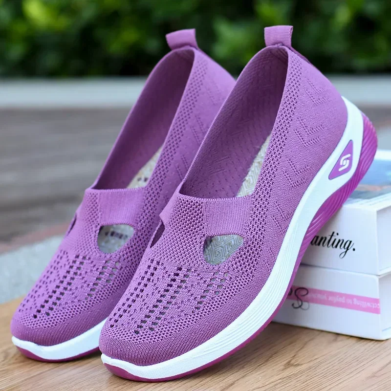 Zapatos de verano para mujer, zapatillas de deporte transpirables de malla, plataforma plana ligera, nuevos zapatos casuales, zapatos tejidos antideslizantes para caminar para mujer