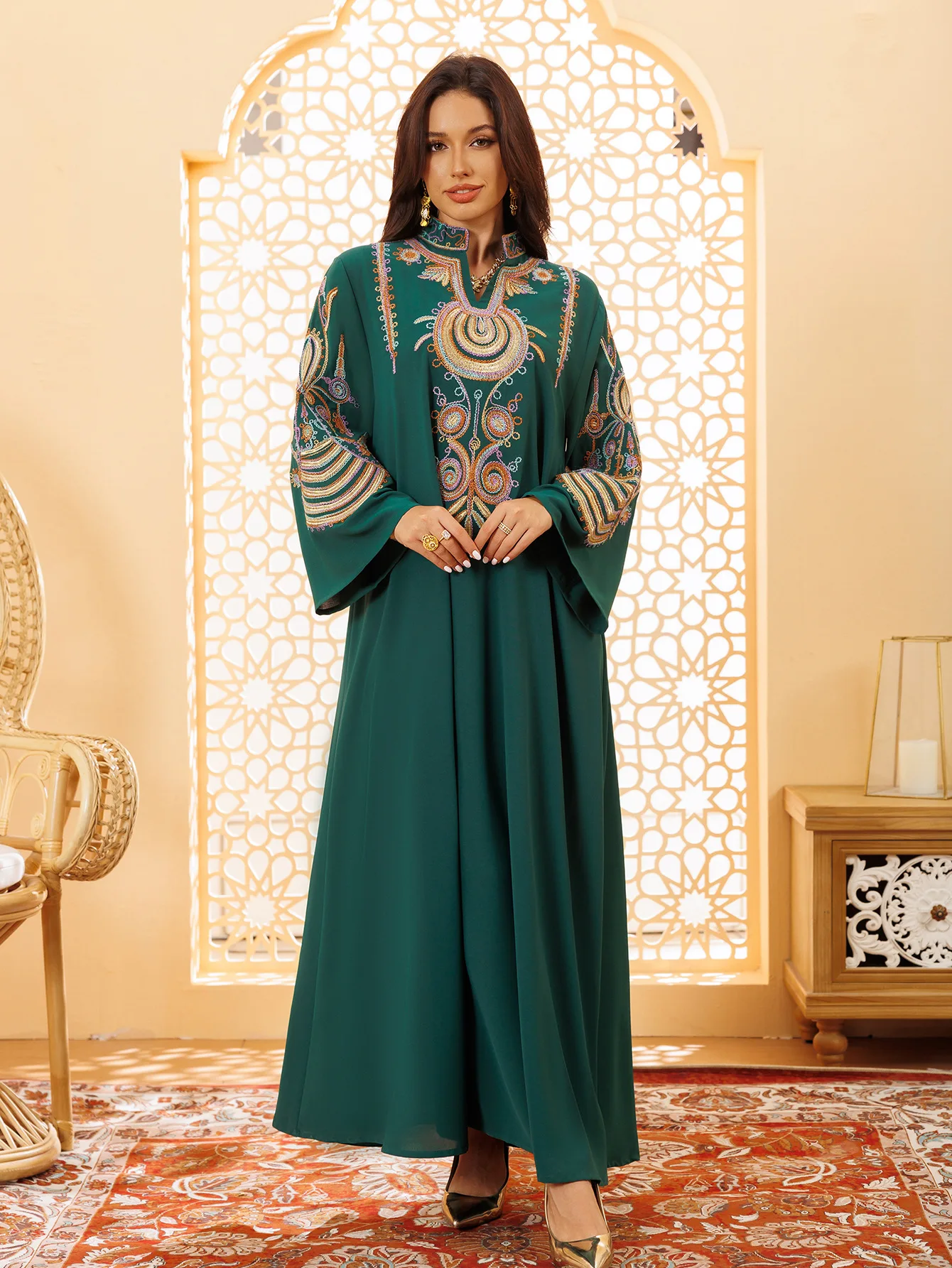 

Ramadan Muslim Women Embroidery Maxi Dress Islam Clothing Arab Robe Eid Djellaba Dubai Abaya Turkey Kaftan Femme Musulmane Gown