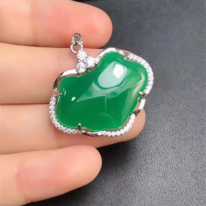 Agate Chalcedony Inlaid with Ping An Ruyi Lock Jade Pendant Jewelry