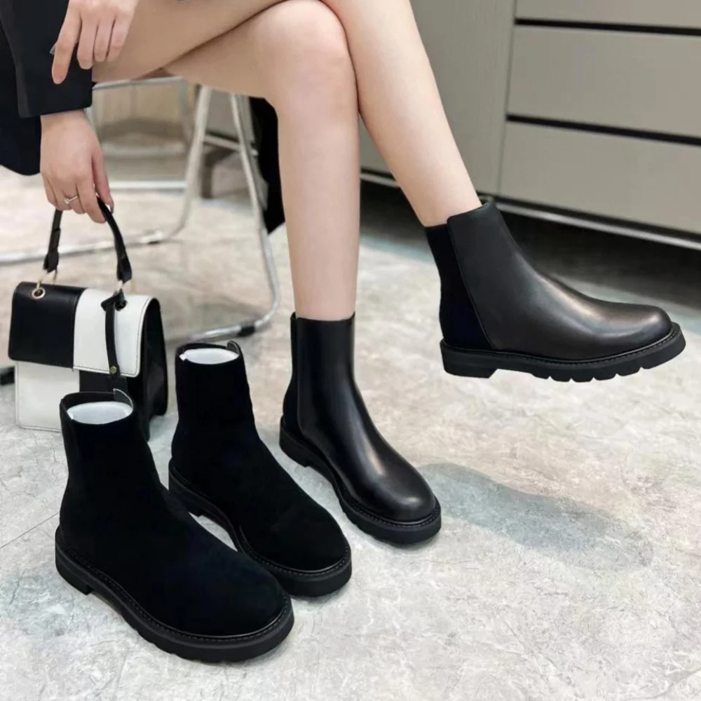 2024 automne hiver femmes élégant confortable unique bottines plates épais couvre - pied unique vague bottes courtes femmes Casu