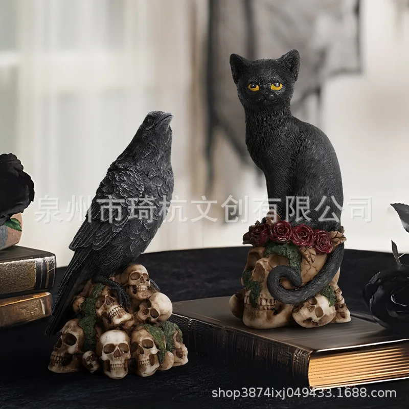 

Mysterious Dark Wind Skull Animal Cat and Crow Statue Ornament Resin Crafts Home Decoration