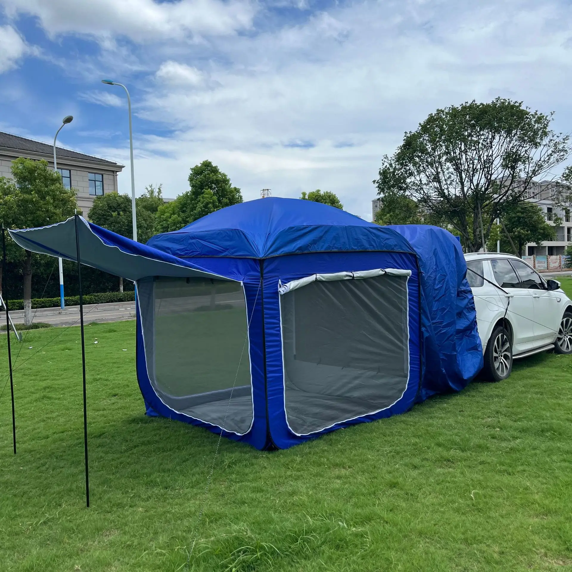 Full-automatic rear tent for mosquito-proof and rain-proof SUV off-road vehicle side sunshade