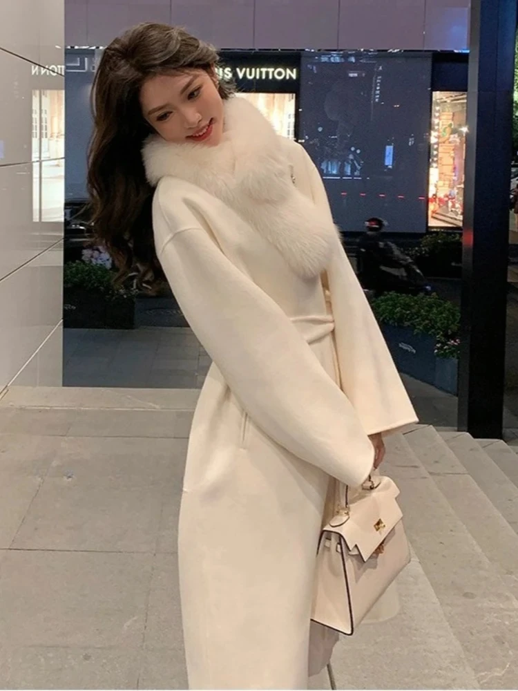 2025년 신상 가을 겨울 여성 의류 롱 리얼 폭스 퍼 칼라 울 재킷 여성 패션 따뜻한 벨트 솔리드 캐시미어 울 코트