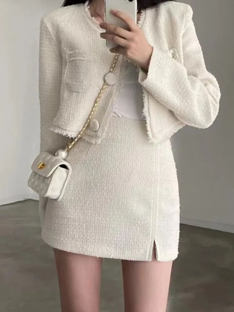 Conjunto F Estilo Retrô Chique: Jaqueta Curta de Manga Longa com Botão Único e Gola Redonda e ssaia Bodycon de Cin...