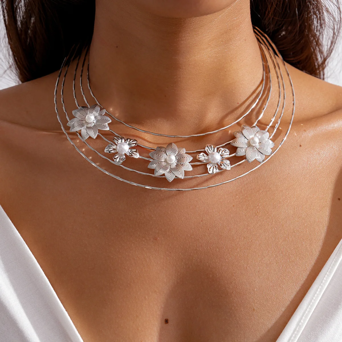 DOO MEI Gold Color Torques Necklace for Women Punk Flower Imitation Pearl Decor Multi-layer Necklaces Statement Neck Jewelry