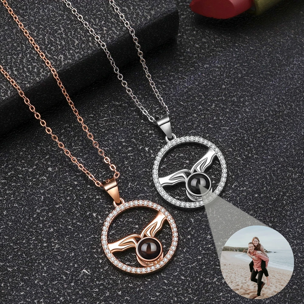 

Custom Photo Projection Photo Necklace for Women Hand Round Pendant Necklace Family Memory Personalized Gift
